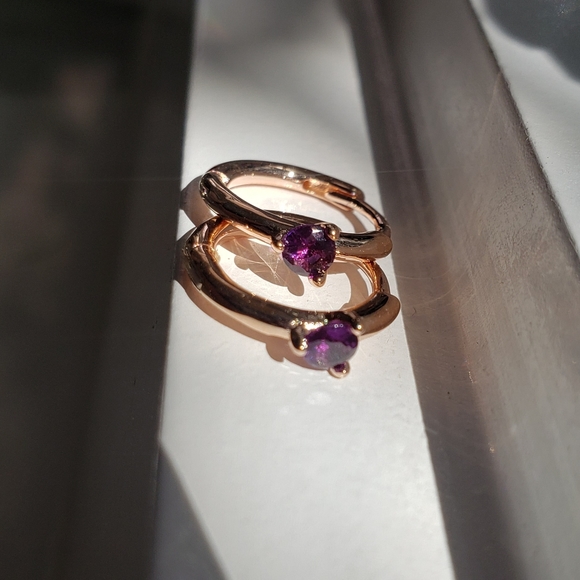 Pandora Rose Purple Solitaire Huggins Hoop Earring - Picture 4 of 4